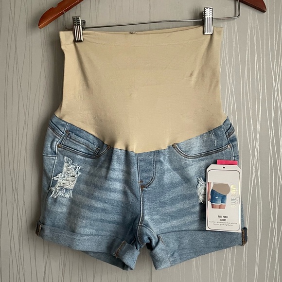 blue savvy Pants - NWT - Blue Savvy Maternity Full Panel Roll Cuff Distressed Jean Shorts Size S